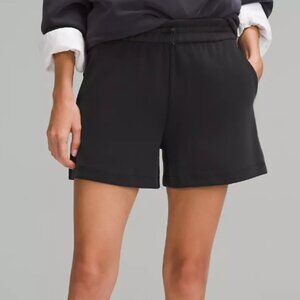 Lululemon Softstreme High-Rise Short 4" | Black | Size 6